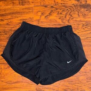 Nike Dri-Fit Tempo Running Shorts Women’s Medium Black Shorts Built-in Liner
